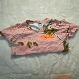 Full sized baby pink Russell outdoors bow hunting shirt.